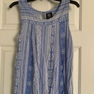 Bobeau Sleeveless blouse!